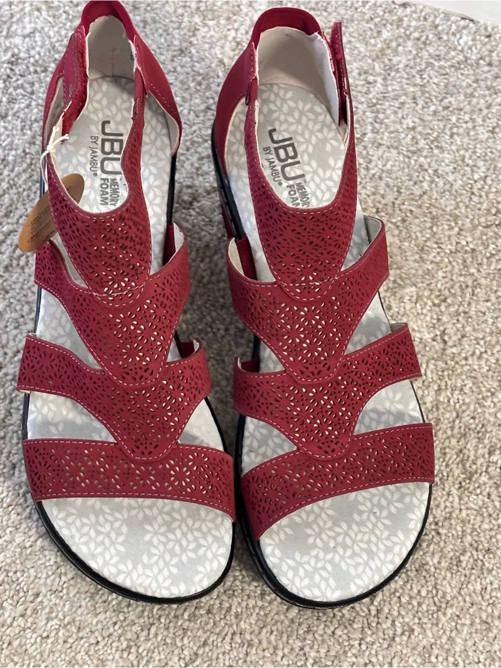 JBU NWT Jambu Bianca Red Wedge Vegan Sandals Size 10M